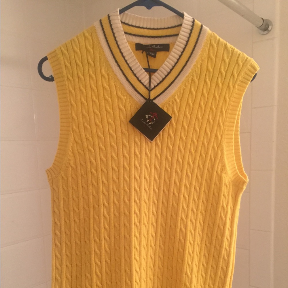 Sweater vest